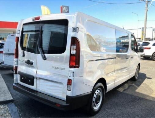 2026 Renault Trafic Premium