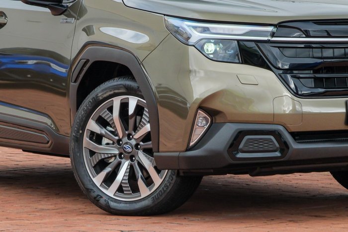 2025 Subaru Forester Hybrid Touring