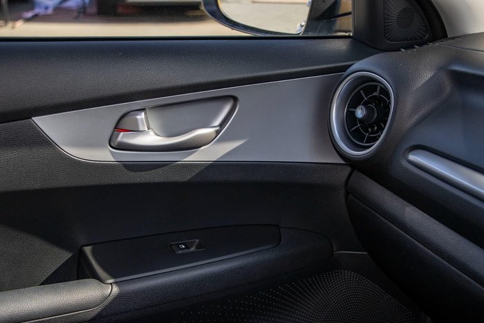 2024 Kia Cerato S