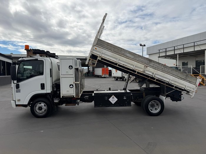2008 Isuzu N Series NPR 400
