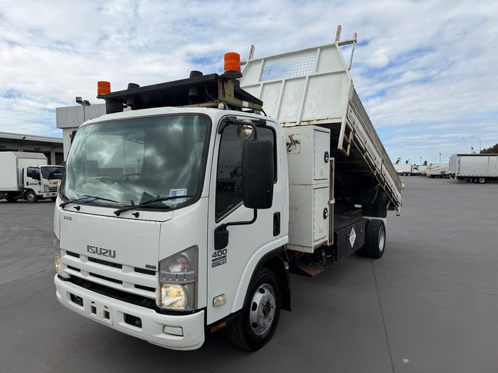 2008 Isuzu N Series NPR 400