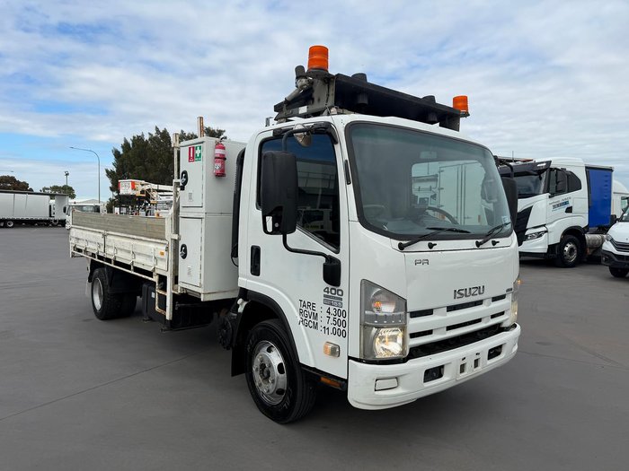 2008 Isuzu N Series NPR 400
