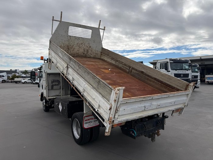 2008 Isuzu N Series NPR 400