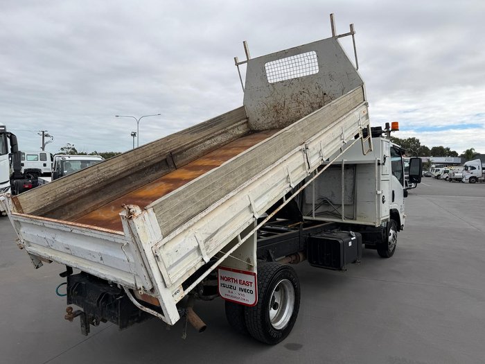2008 Isuzu N Series NPR 400