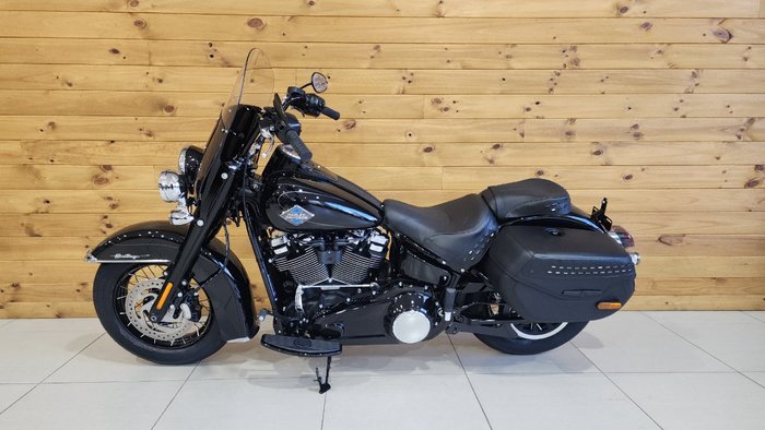 2026 HARLEY-DAVIDSON FLHC HERITAGE CLASSIC (117)