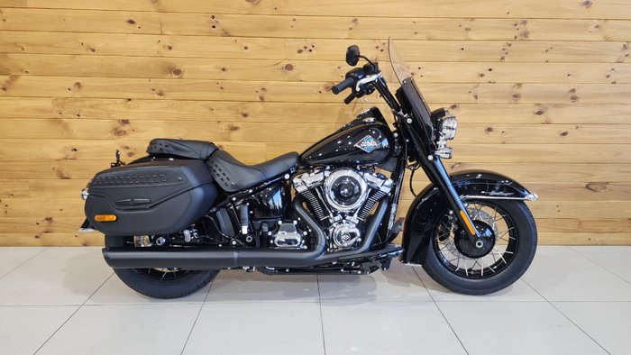 2026 HARLEY-DAVIDSON FLHC HERITAGE CLASSIC (117)