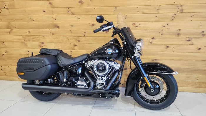 2026 HARLEY-DAVIDSON FLHC HERITAGE CLASSIC (117)