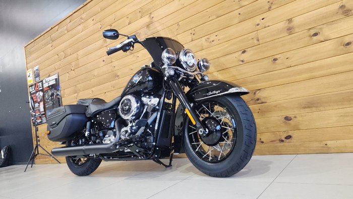 2026 HARLEY-DAVIDSON FLHC HERITAGE CLASSIC (117)