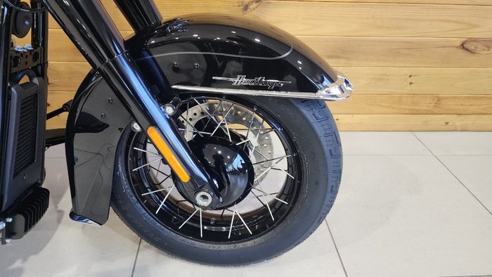 2026 HARLEY-DAVIDSON FLHC HERITAGE CLASSIC (117)