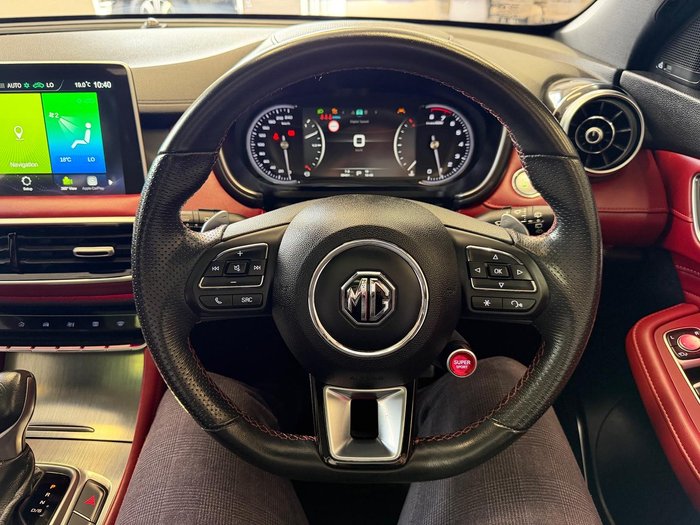 2021 MG HS Essence Anfield Edition