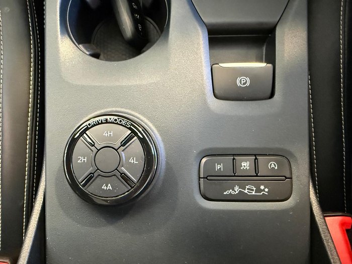 2022 Ford Everest Platinum