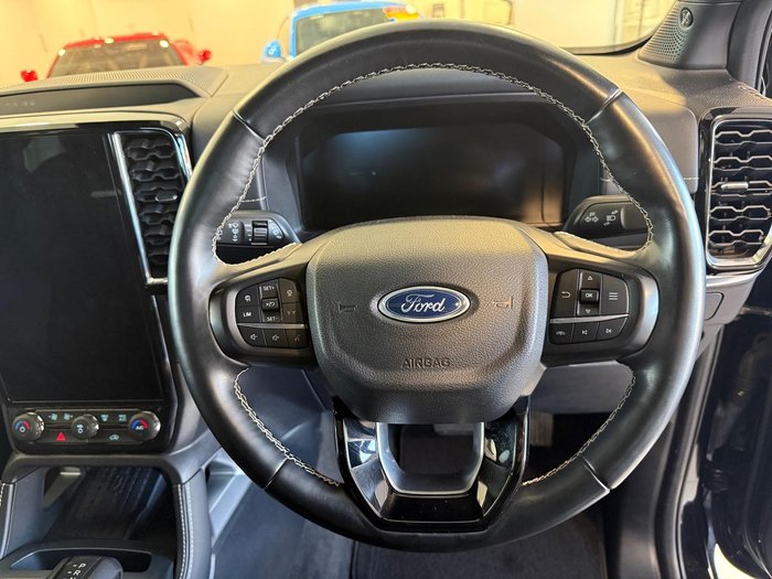 2022 Ford Everest Platinum
