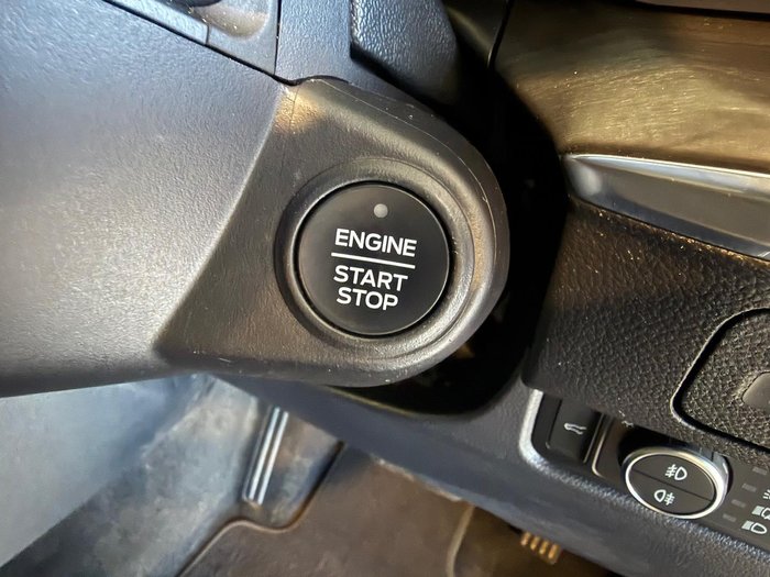 2022 Ford Everest Platinum