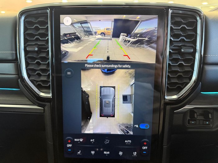 2022 Ford Everest Platinum