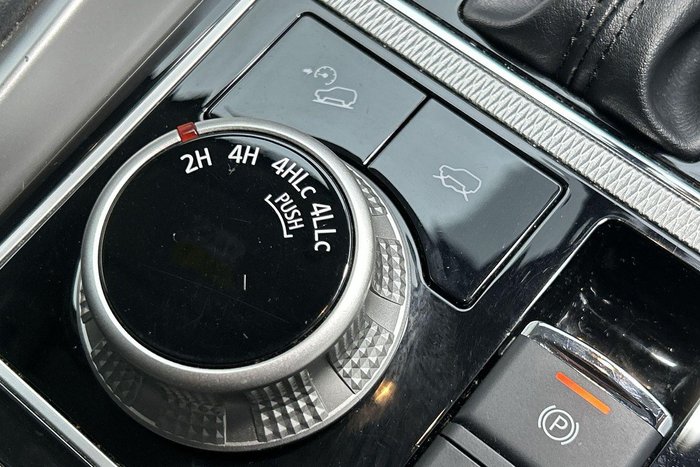 2022 Mitsubishi Pajero Sport GLS