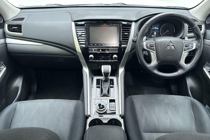 2022 Mitsubishi Pajero Sport GLS