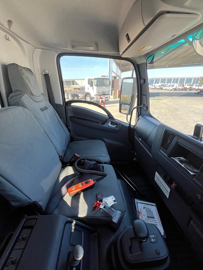 2025 Isuzu F Series FRR 110-240 AM D50