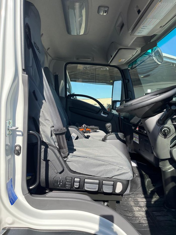 2025 Isuzu F Series FRR 110-240 AM D50