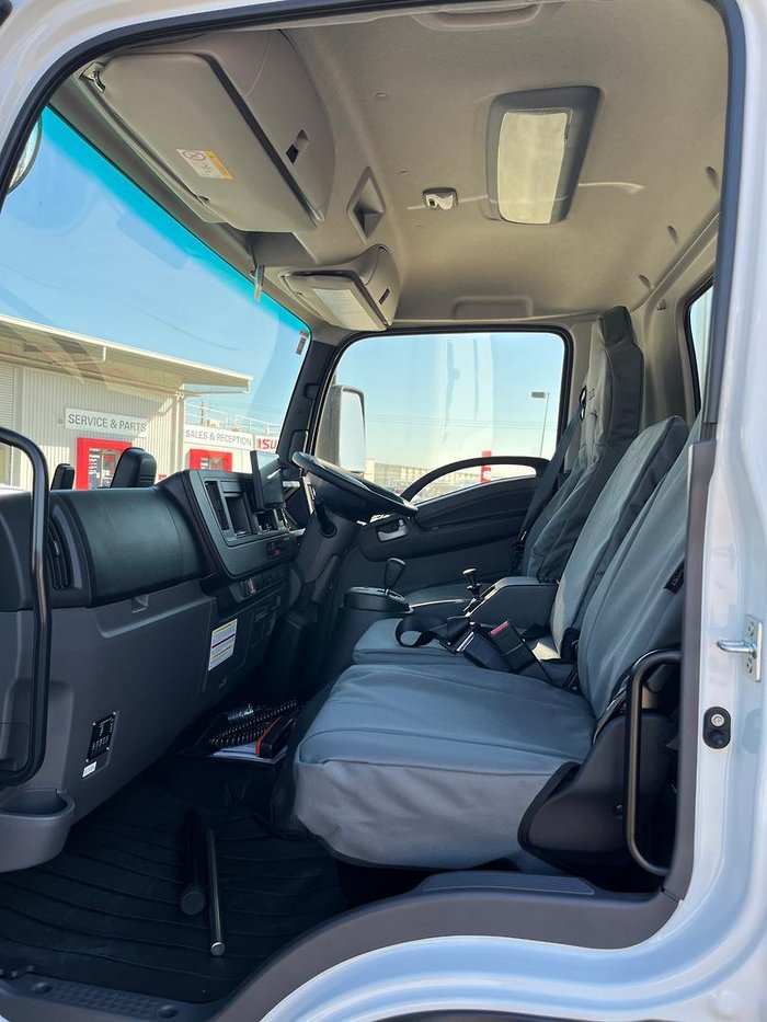 2025 Isuzu F Series FRR 110-240 AM D50