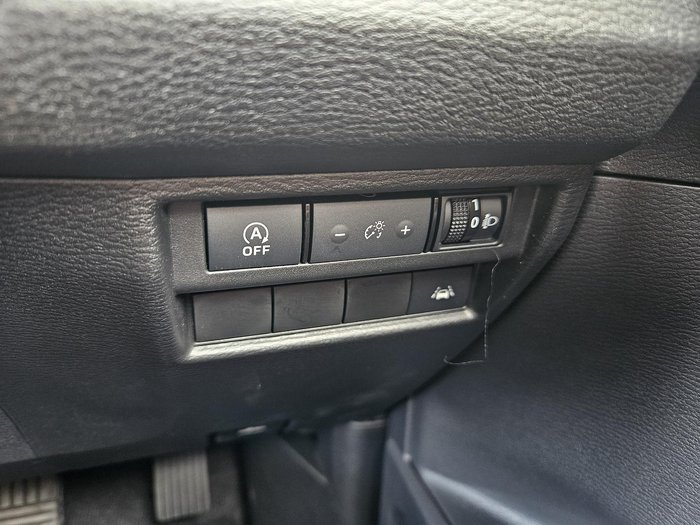 2026 Nissan Navara ST-X