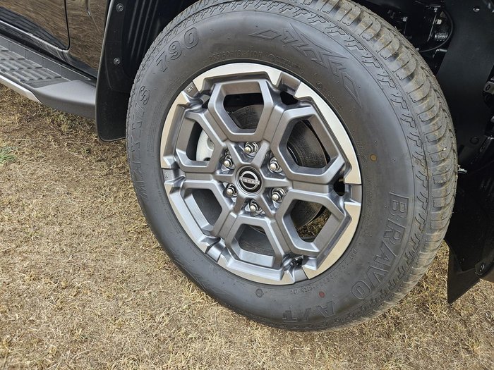 2026 Nissan Navara ST-X