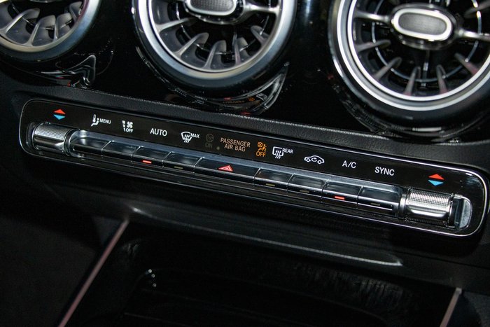 2025 Mercedes-Benz GLA-Class GLA250