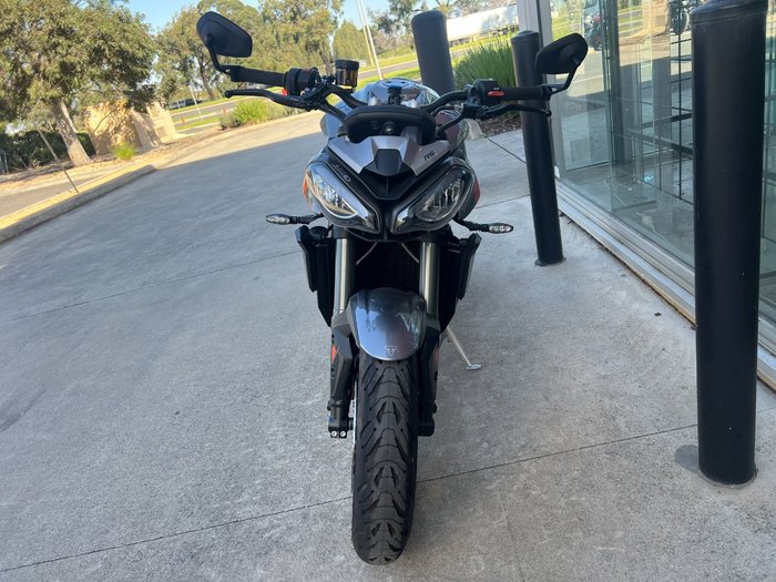 2023 Triumph STREET TRIPLE RS SILVER