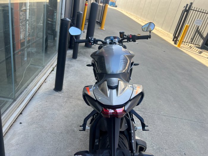 2023 Triumph STREET TRIPLE RS SILVER