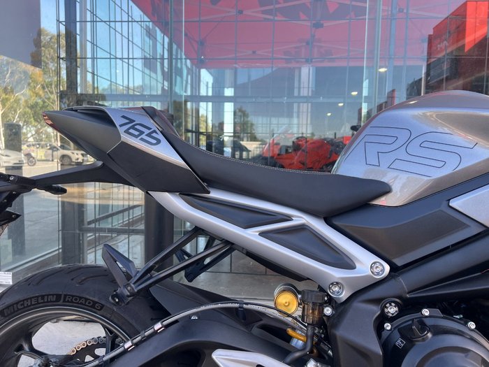 2023 Triumph STREET TRIPLE RS SILVER