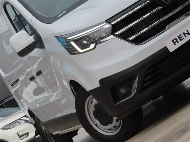2025 Renault Trafic Premium