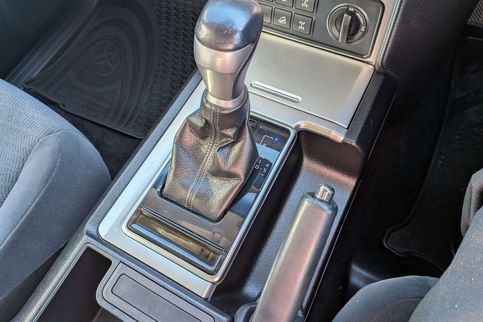 2023 Toyota Landcruiser Prado GXL