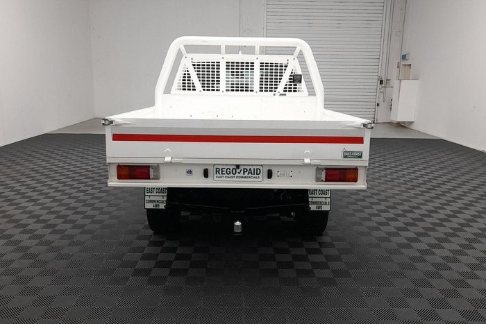 2022 Toyota Hilux SR