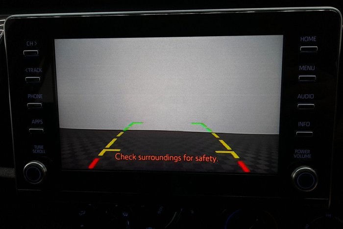 2022 Toyota Hilux SR