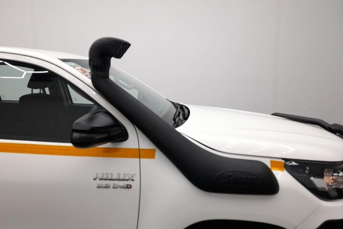 2022 Toyota Hilux SR