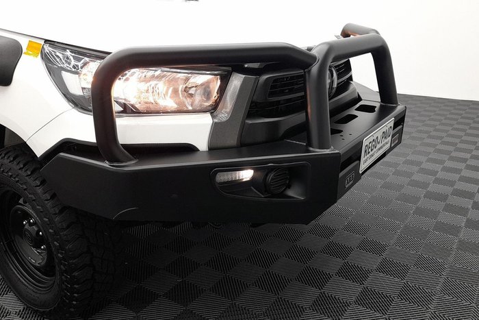 2022 Toyota Hilux SR