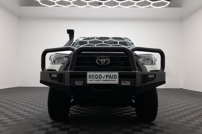 2022 Toyota Hilux SR