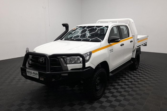 2022 Toyota Hilux SR