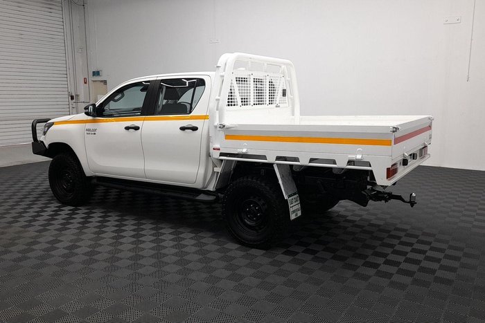 2022 Toyota Hilux SR