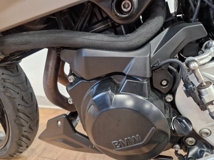 2022 BMW Motorrad F 900 XR SPORT RACING RED