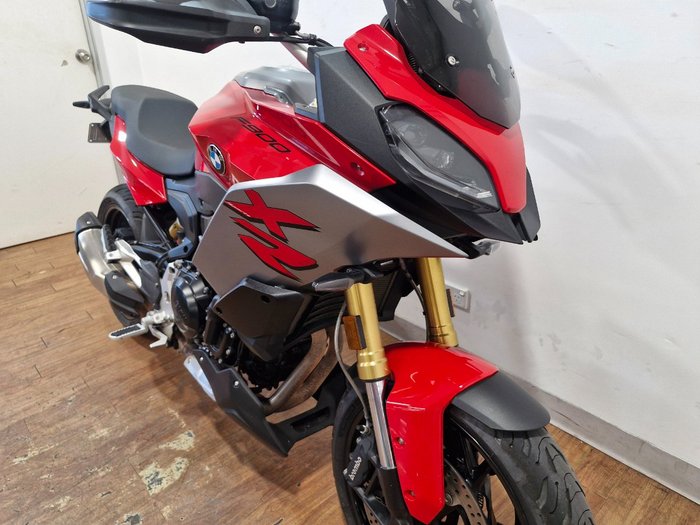 2022 BMW Motorrad F 900 XR SPORT RACING RED