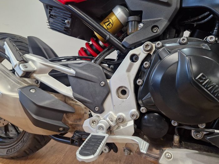 2022 BMW Motorrad F 900 XR SPORT RACING RED