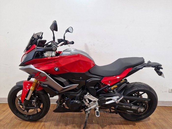2022 BMW Motorrad F 900 XR SPORT RACING RED