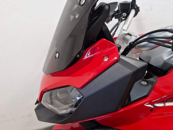 2022 BMW Motorrad F 900 XR SPORT RACING RED