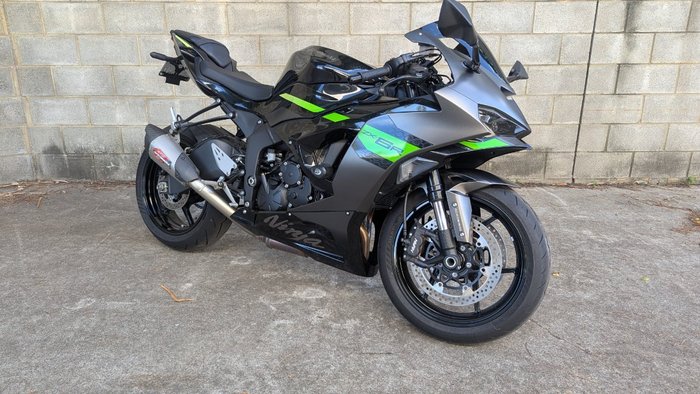 2026 Kawasaki NINJA ZX-6R (636) KRT EDITION Black