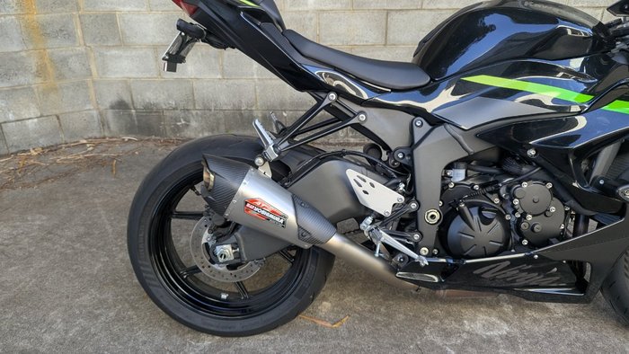 2026 Kawasaki NINJA ZX-6R (636) KRT EDITION Black