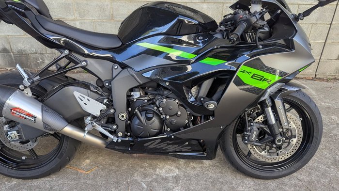 2026 Kawasaki NINJA ZX-6R (636) KRT EDITION Black