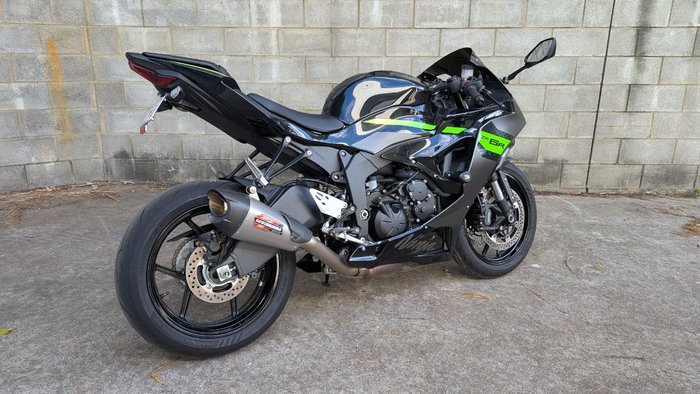 2026 Kawasaki NINJA ZX-6R (636) KRT EDITION Black