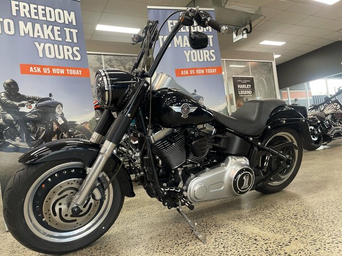 2013 Harley-Davidson Fat Boy Lo 1690 (FLSTFB) Softail Black