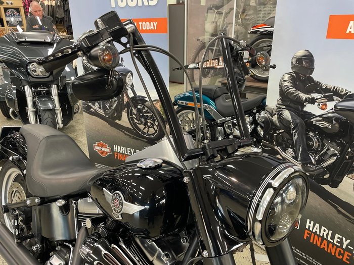 2013 Harley-Davidson Fat Boy Lo 1690 (FLSTFB) Softail Black