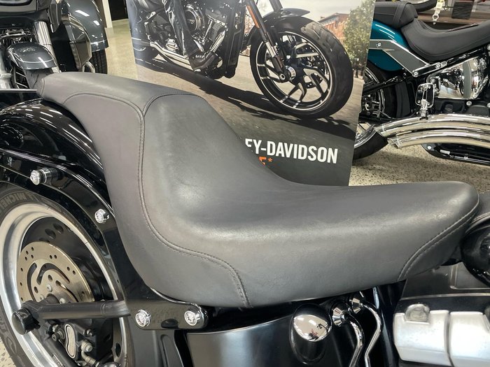 2013 Harley-Davidson Fat Boy Lo 1690 (FLSTFB) Softail Black